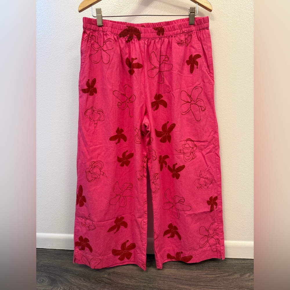 ALL ALOHA Pink and Red  crop length pants.